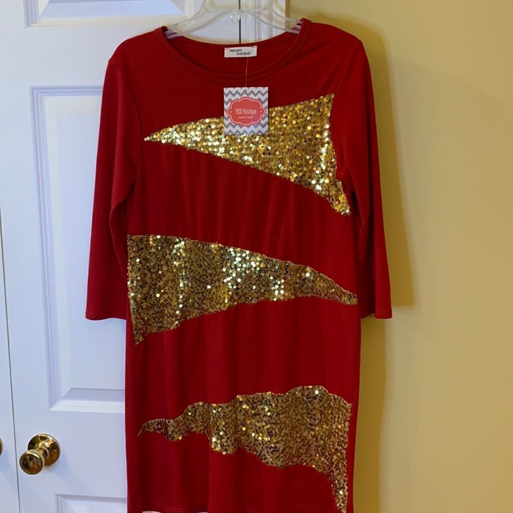 Million bullpop Size Large red dress with gold sequins NWT